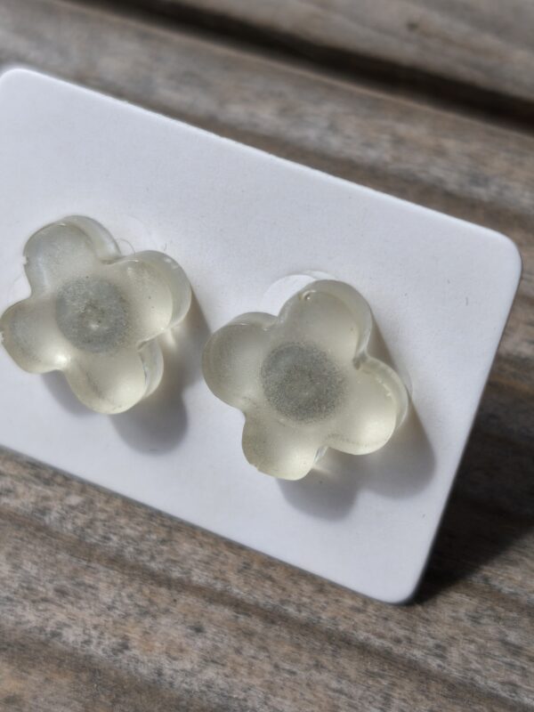 Glowing cherry flower mini earrings