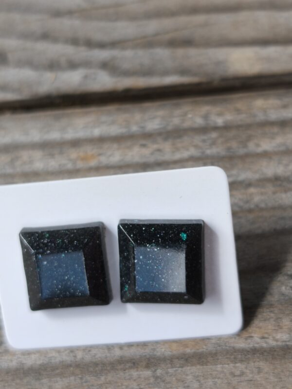 Black mini earrings
