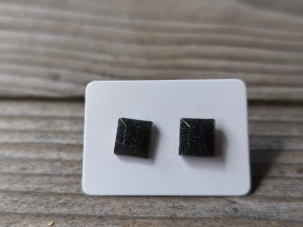 Black mini earrings